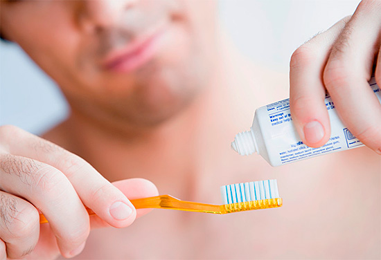 A very important role in the prevention of caries is played by regular oral hygiene.