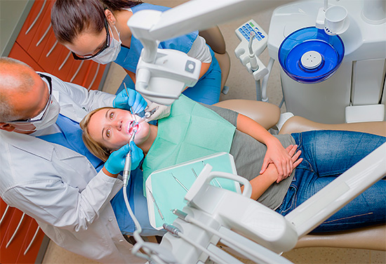 Regelmäßige Versuche, Zahnschmerzen für eine schwangere Frau und ihren Fötus selbständig loszuwerden, können viel gefährlicher sein als ein Besuch beim Zahnarzt.