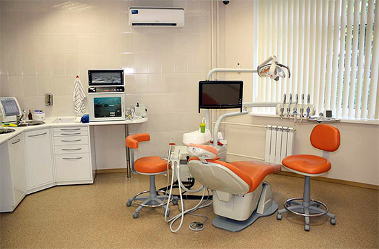 Cabinet dentaire dans une clinique de classe affaires.