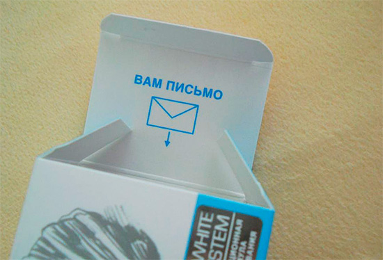 A cada caixa amb pasta de dents Splat hi ha una carta del conseller delegat de l’empresa - Evgeny Demin