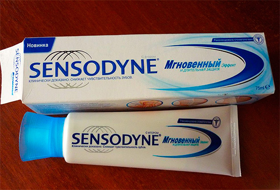 Okamžitá zubní pasta Sensodyne