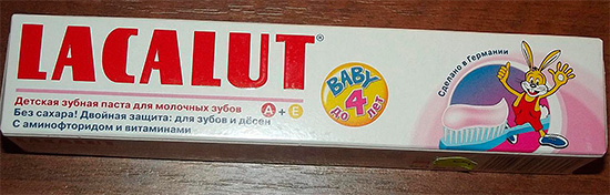 Vaikų dantų pasta pieniniams dantims Lacalut Baby (kūdikiams nuo 0 iki 4 metų).