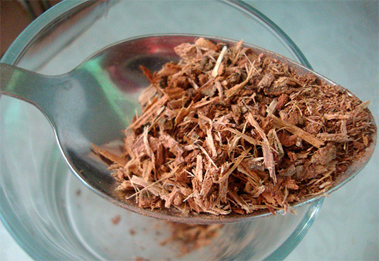 Oak bark has well-defined anti-inflammatory properties.