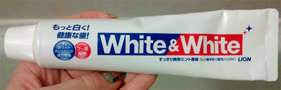 ยาสีฟันญี่ปุ่นในรัสเซียดูแปลกใหม่ แต่มีประสิทธิภาพและมีความสนุกหรือไม่ ..