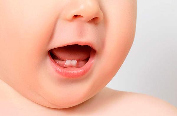 Parlons de l'importance de connaître chaque parent des nuances de la formation d'une morsure de lait chez l'enfant, de l'éruption des dents temporaires et de leur remplacement par des dents permanentes ...