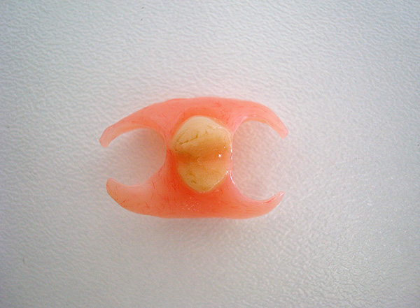 Dentadura de mariposa de nylon