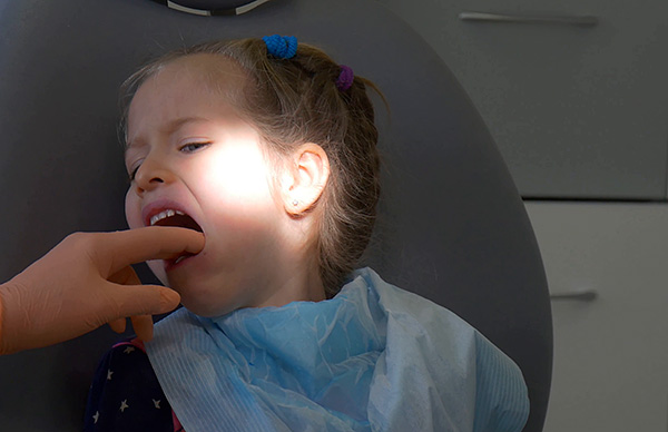 Daudzi bērni ir panikā ne tikai par zobārstiem, bet arī par visiem ārstiem kopumā - tas ir svarīgi ņemt vērā.